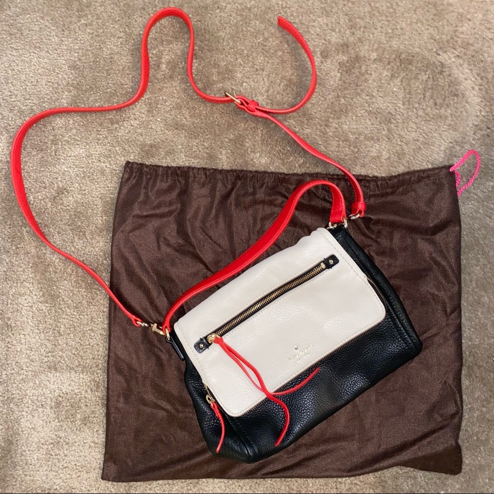 🐞KATE SPADE Crossbody Flap Run Around Bag